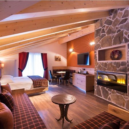 Chalet Marcora Campitello di Fassa Exteriör bild